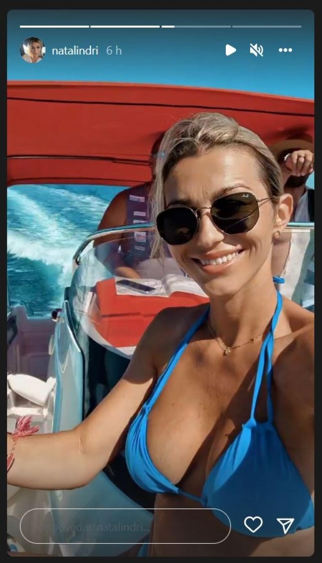Najmä sexi manželka Attilu Végha Natália poctivo zdokumentovala dovolenku na sociálnejsieti a odhalila postavu v plavkách. Vyše polroka po druhom pôrode sa môže pochváliť naozaj sexi krivkami.