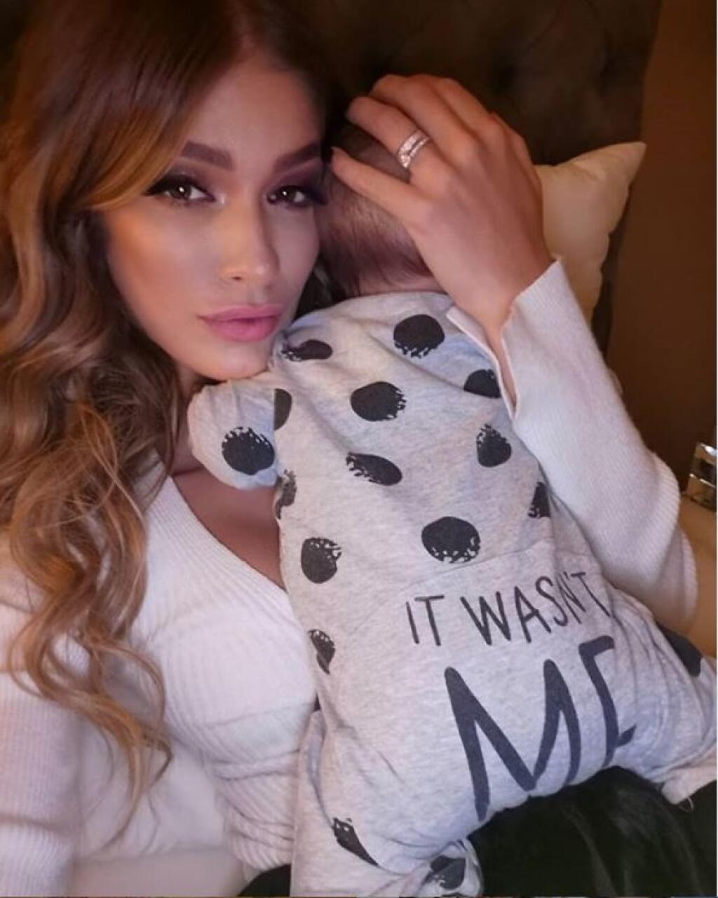 Jasmina Alagič so synom.