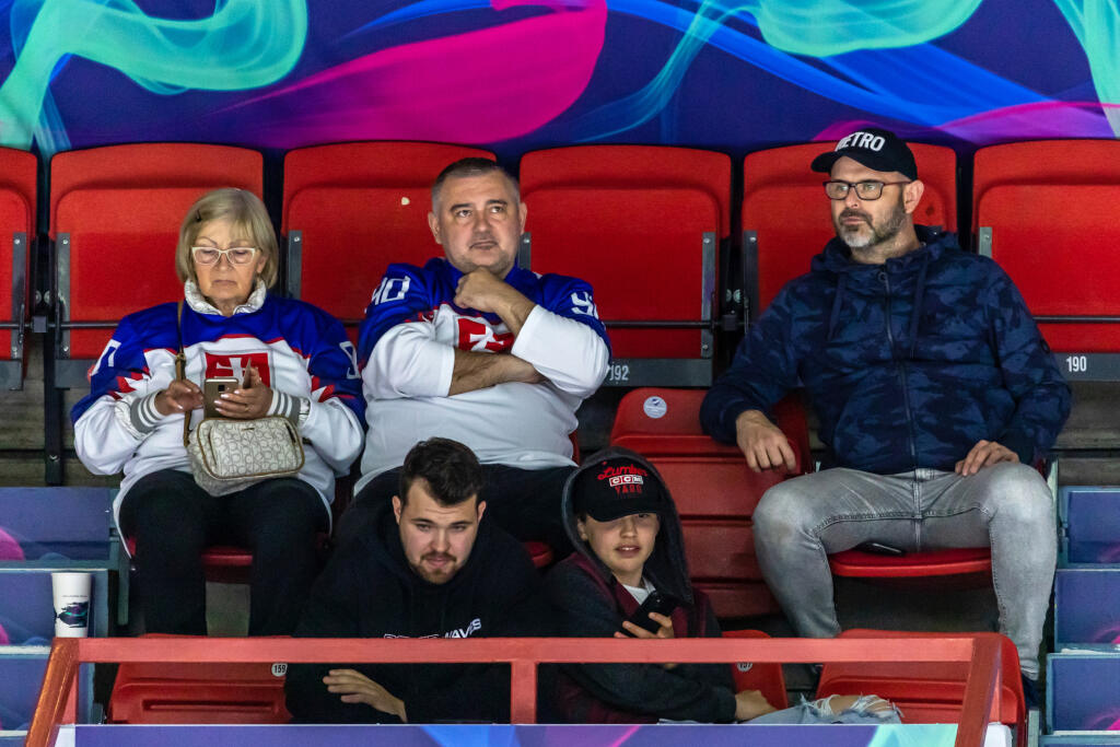 Na snímke je mama Tomáša Tatara Mária a jeho brat Tibor.