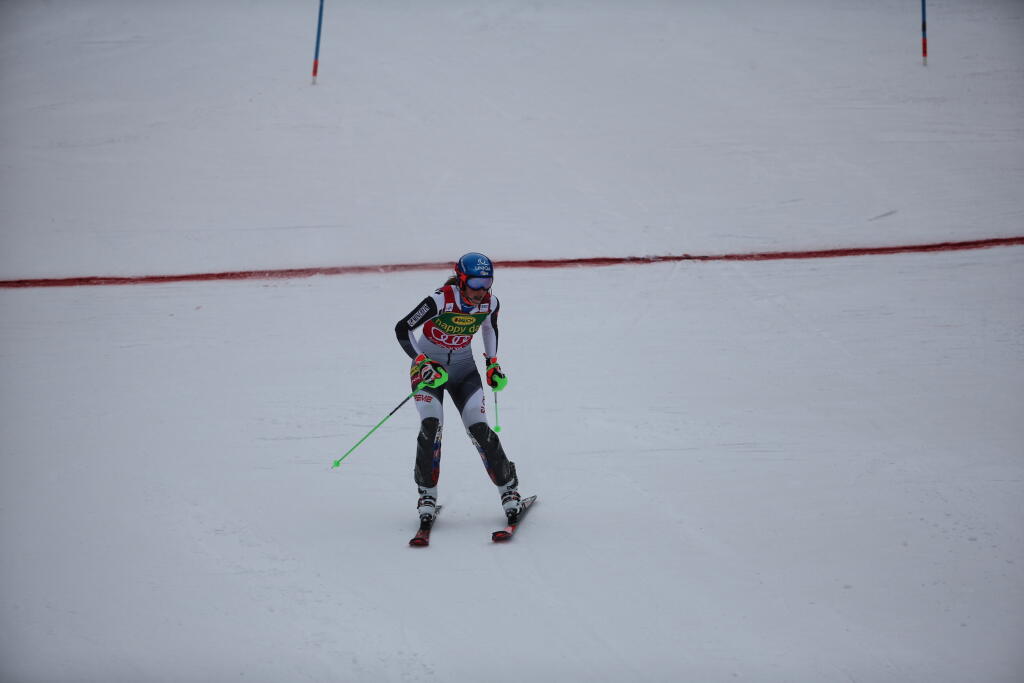 Petra Vlhová na trati 1. kola slalomu v Jasnej.