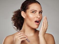 Smrdí vám z úst? 4 dôvody, kedy ani čistenie zubov nepomôže