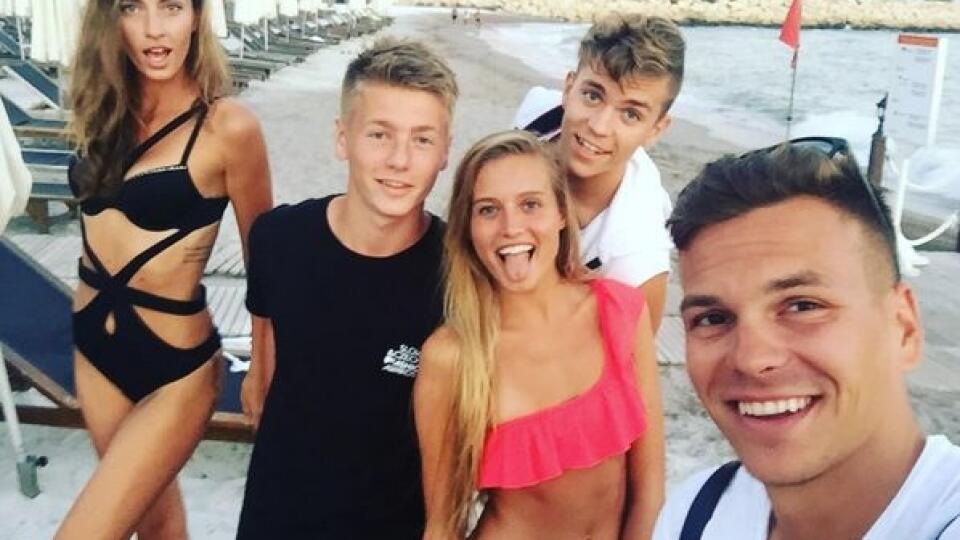 Raper Rakby momentálne žije na Bali.