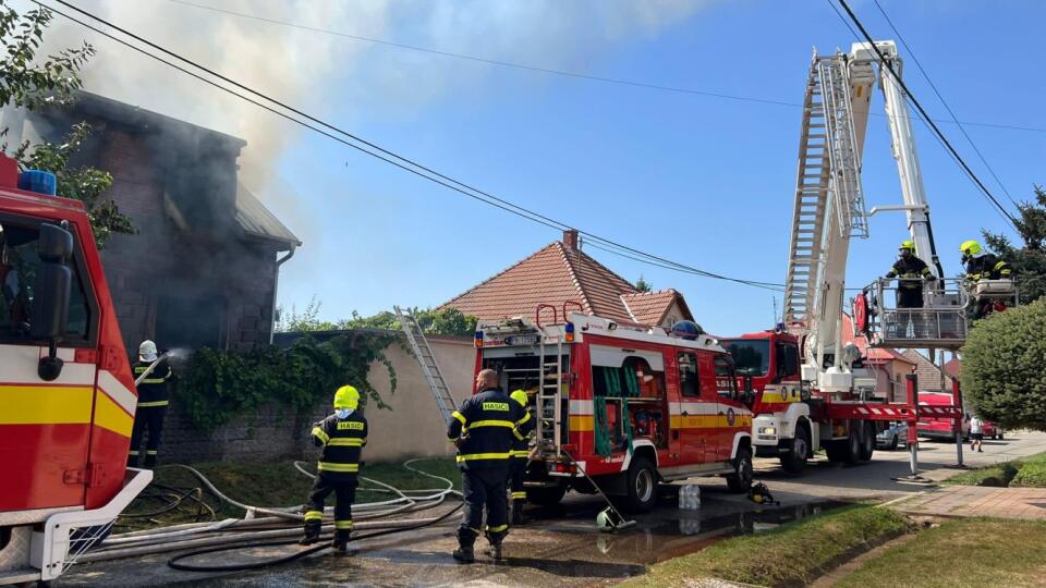 Požiar rodinného domu v Šoporni