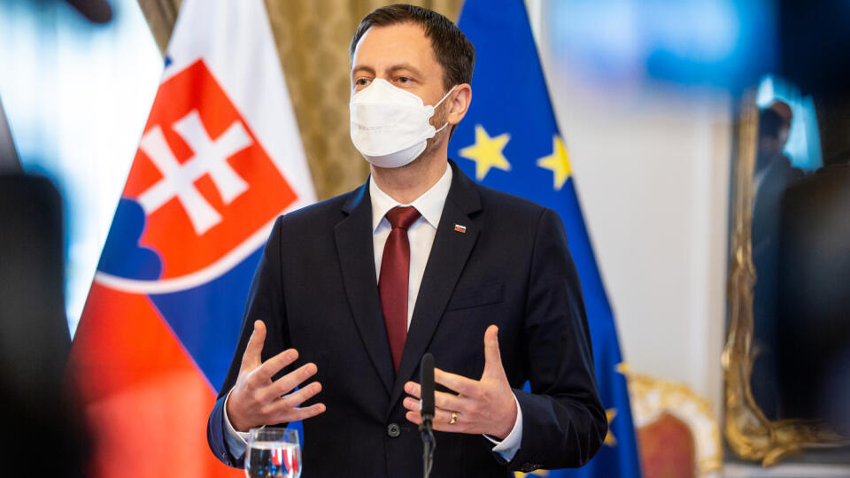 Český premiér Petr Fiala na svojej prvej oficiálnej zahraničnej návšteve na Úrade vlády SR Bratislave. Na snímke Eduard Heger.