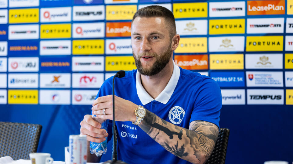 Tlačová konferencia SFZ k reprezentačnému zápasu proti Portugalsku. Na snímke Milan Škriniar.