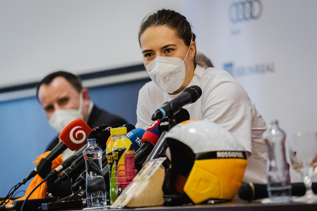 Petra Vlhová servismana Ester Ledeckej do svojho tímu nezískala.