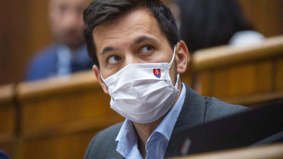 Na snímke podpredseda NR SR Juraj Šeliga (Za ľudí) počas rokovania 9. schôdze NR SR 9. júla 2020 v Bratislave. FOTO TASR - Jakub Kotian