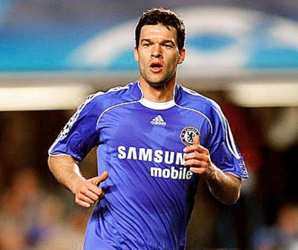 Michael Ballack patril niekoľko rokov k oporám Chelsea Londýn.
