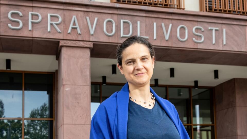 RUKAMI NEZALAMUJE Ministerka spravodlivosti hovorí, že hľadá riešenia a nad legislatívnymi nápadmi premiéra Matoviča rukami nezalamuje.