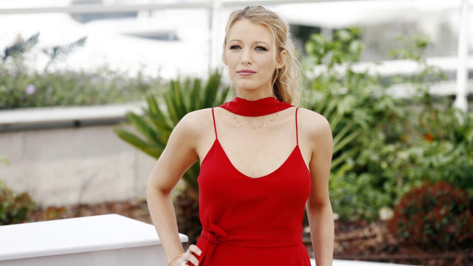 Cannes,,France,-,May,11:,Blake,Lively,Attends,The,'cafe