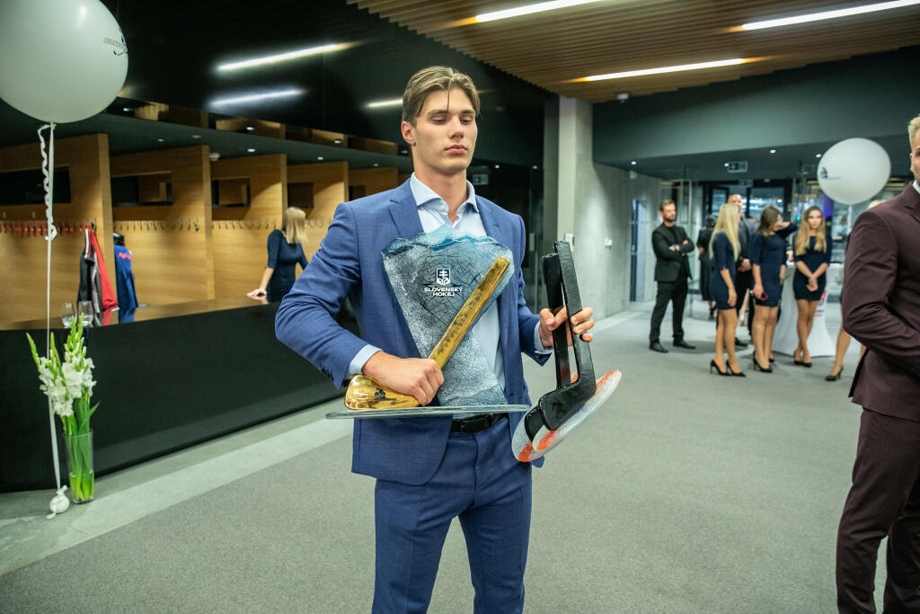O podpis či fotografiu draftovej jednotky NHL je obrovský záujem.