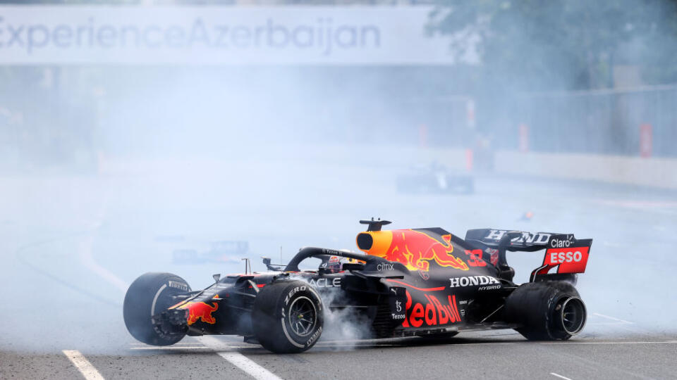 Verstappen v Baku 2018