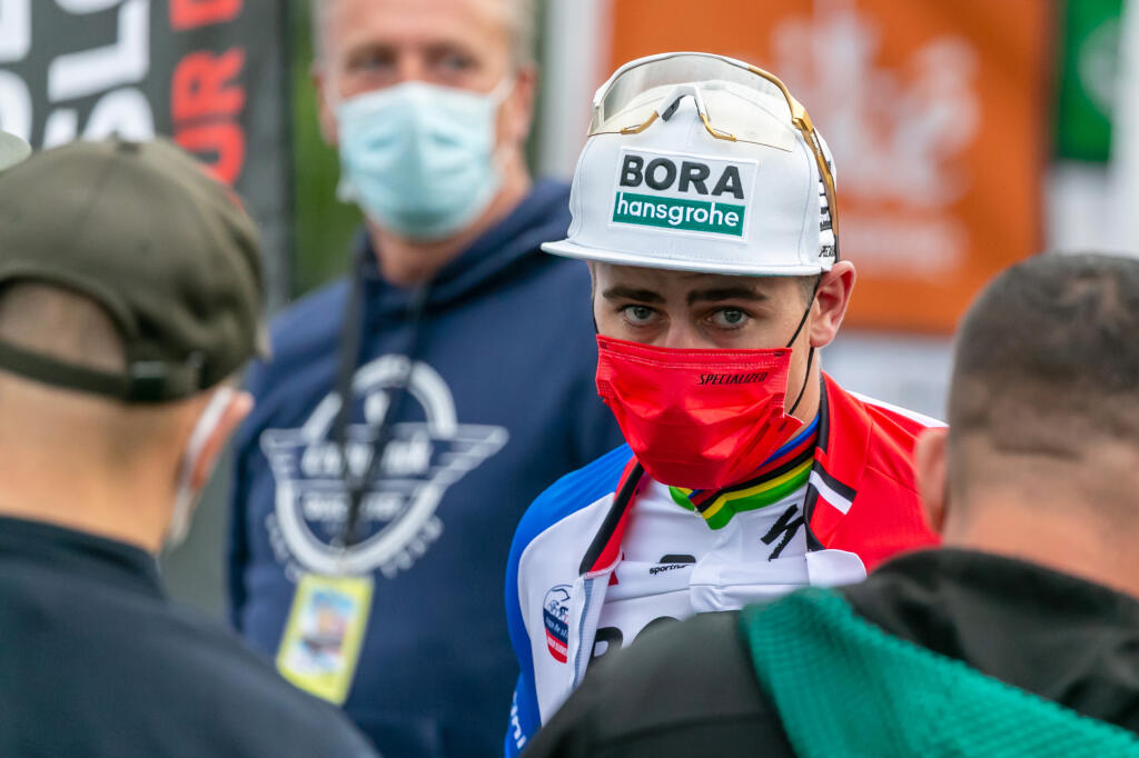 Na snímke je Peter Sagan počas druhej etapy cyklistických pretekov Okolo Slovenska s cieľom v Dolnom Kubíne.
