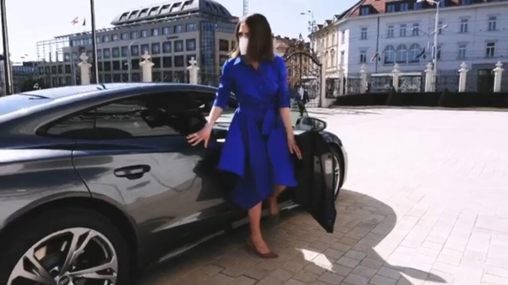 Petra Vlhová počas návštevy poriadne prekvapila prezidentku Zuzanu Čaputovú, a to nielen výrazne podobnou farbou šiat.