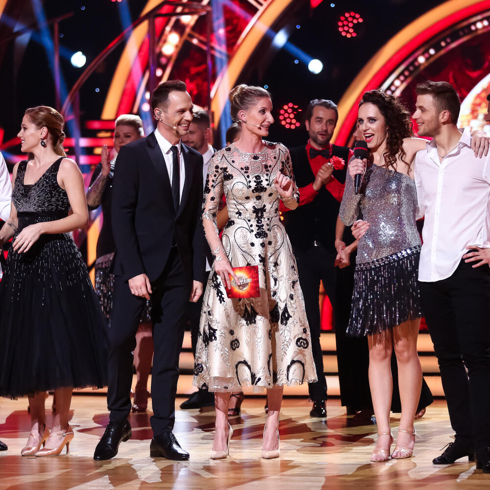 Natáčanie tanečnej šou Let´s Dance 2017 počas 7. kola súťaže Emma Drobná a Filip Buránsky, Martin Rausch, Adela Vinczeová, Lenka Vavrinčíková a Adam Brešťanský