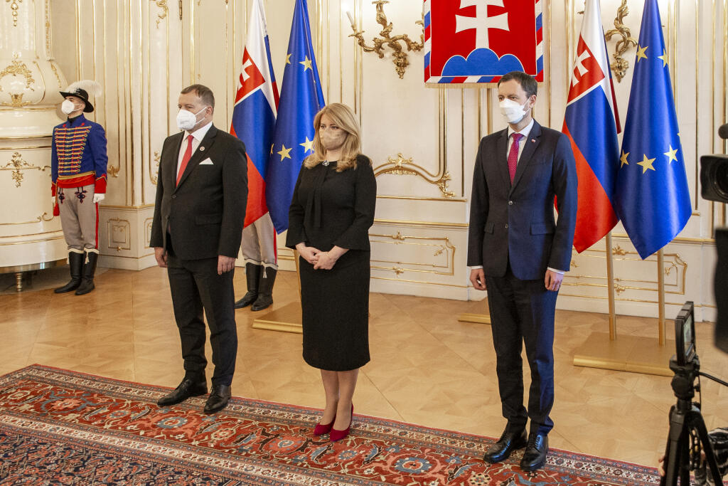 Okrem Čaputovej na sľube nechýbali premiér Eduard Heger a predseda parlamentu Boris Kollár.