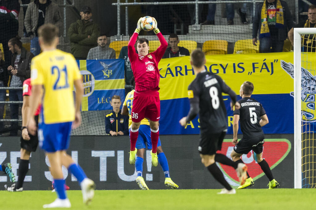 Futbalové kluby už majú od vlády povolenie opäť zarezávať naplno.