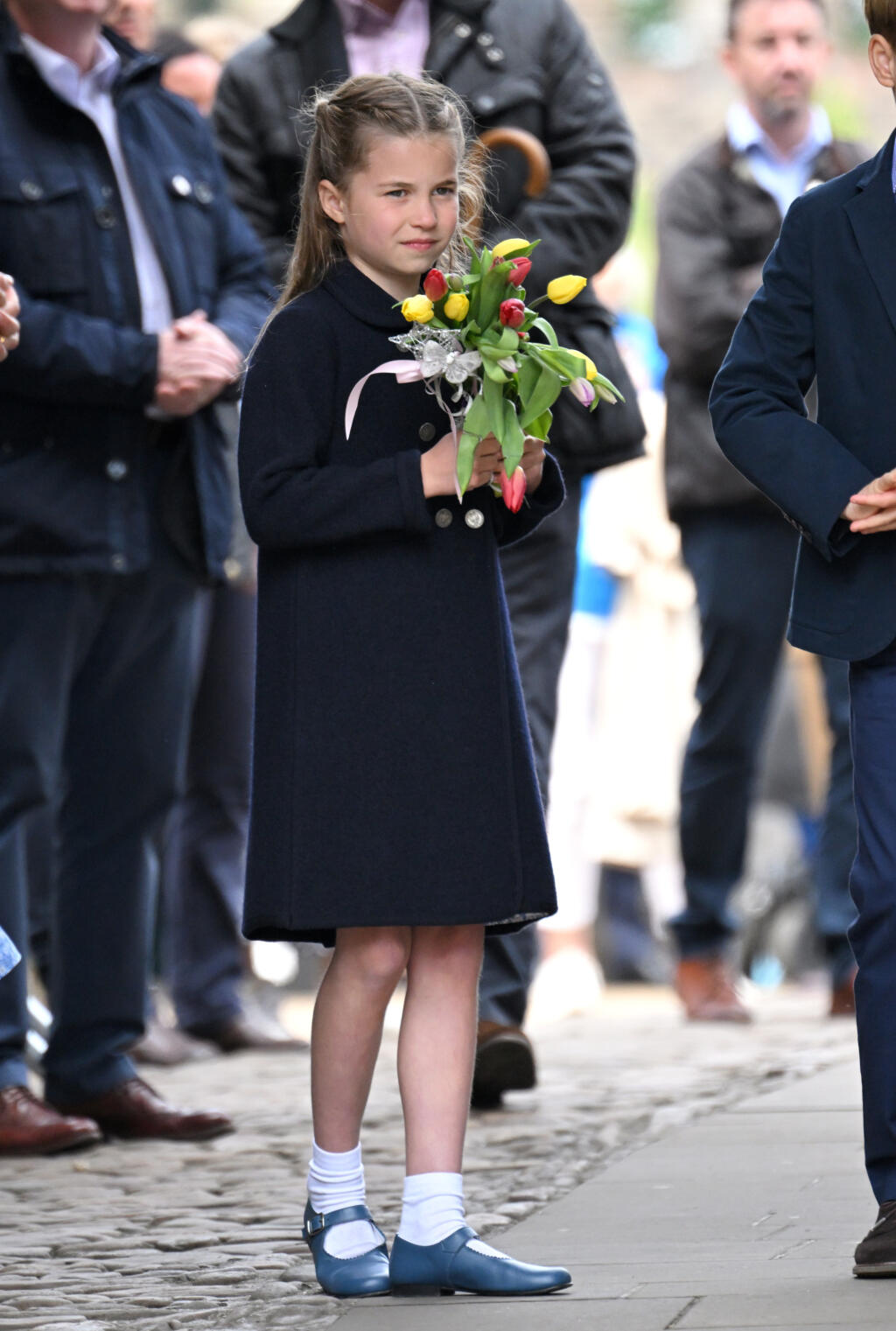 Princezná Charlotte a princ George počas svojho prvého oficiálneho podujatia mimo Londýna v Cardiffe.