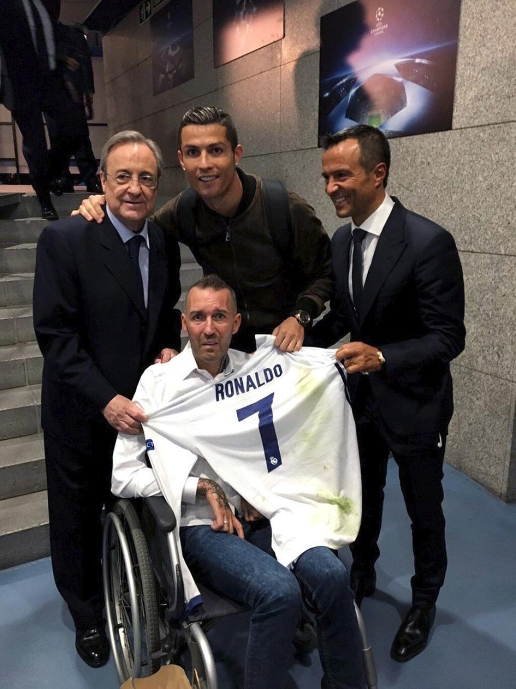 Legenda škótskeho Glasgowu Rangers, ktorá už šesť rokov bojuje s nevyliečiteľnou chorobou ALS poslala odkaz milovaným fanúšikom