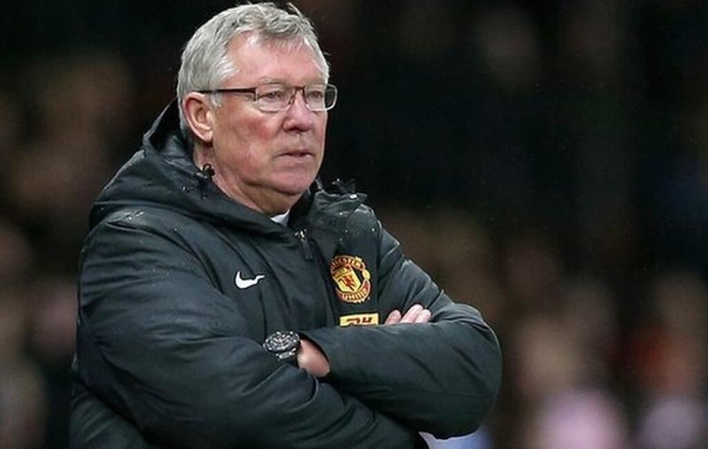 Najúspešnejší manažér v histórii Man Utd je Alex Ferguson. Toho po 2012/13 nahradil na lavičke Red Devils jeho krajan David Moyes, ktorému sa ale príliš nedarí.