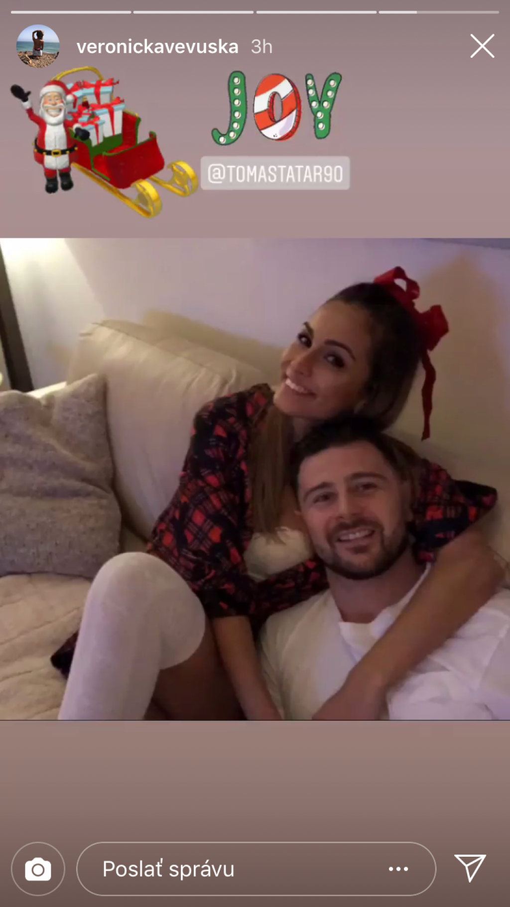 Hokejista Tomáš Tatar trávil Vianoce po boku novej priateľky Veroniky.