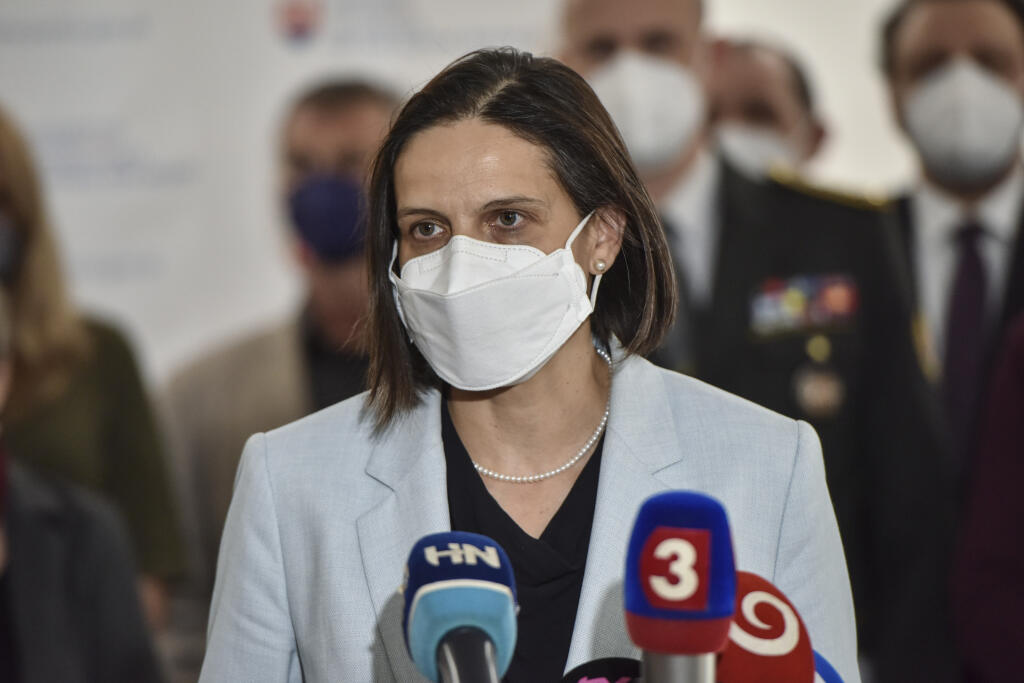 Na snímke ministerka spravodlivosti SR Mária Kolíková (Za ľudí) počas tlačovej konferenie po záverečnom zasadnutí kontrolnej komisie, ktorú šéfka rezortu spravodlivosti zriadila v súvislosti s mimoriadnou udalosťou, pri ktorej došlo k úmrtiu  policajného exprezidenta generála Milana Lučanského 16. apríla 2021 v Bratislave. FOTO TASR - Pavol Zachar