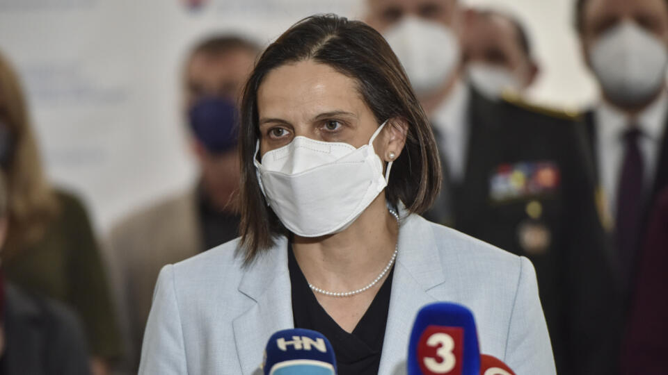 Na snímke ministerka spravodlivosti SR Mária Kolíková (Za ľudí) počas tlačovej konferenie po záverečnom zasadnutí kontrolnej komisie, ktorú šéfka rezortu spravodlivosti zriadila v súvislosti s mimoriadnou udalosťou, pri ktorej došlo k úmrtiu policajného exprezidenta generála Milana Lučanského 16. apríla 2021 v Bratislave. FOTO TASR - Pavol Zachar