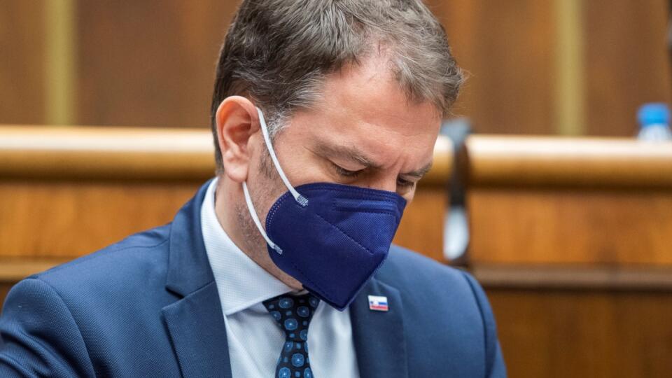 Na snímke podpredseda vlády a minister financií SR Igor Matovič (OĽaNO) počas 27. schôdze parlamentu, na ktorej sa rokuje o programovom vyhlásení vlády SR v Bratislave 30. apríla 2021. FOTO TASR - Jaroslav Novák *** Local Caption *** PVV SR programové vyhlásenie vlády vláda