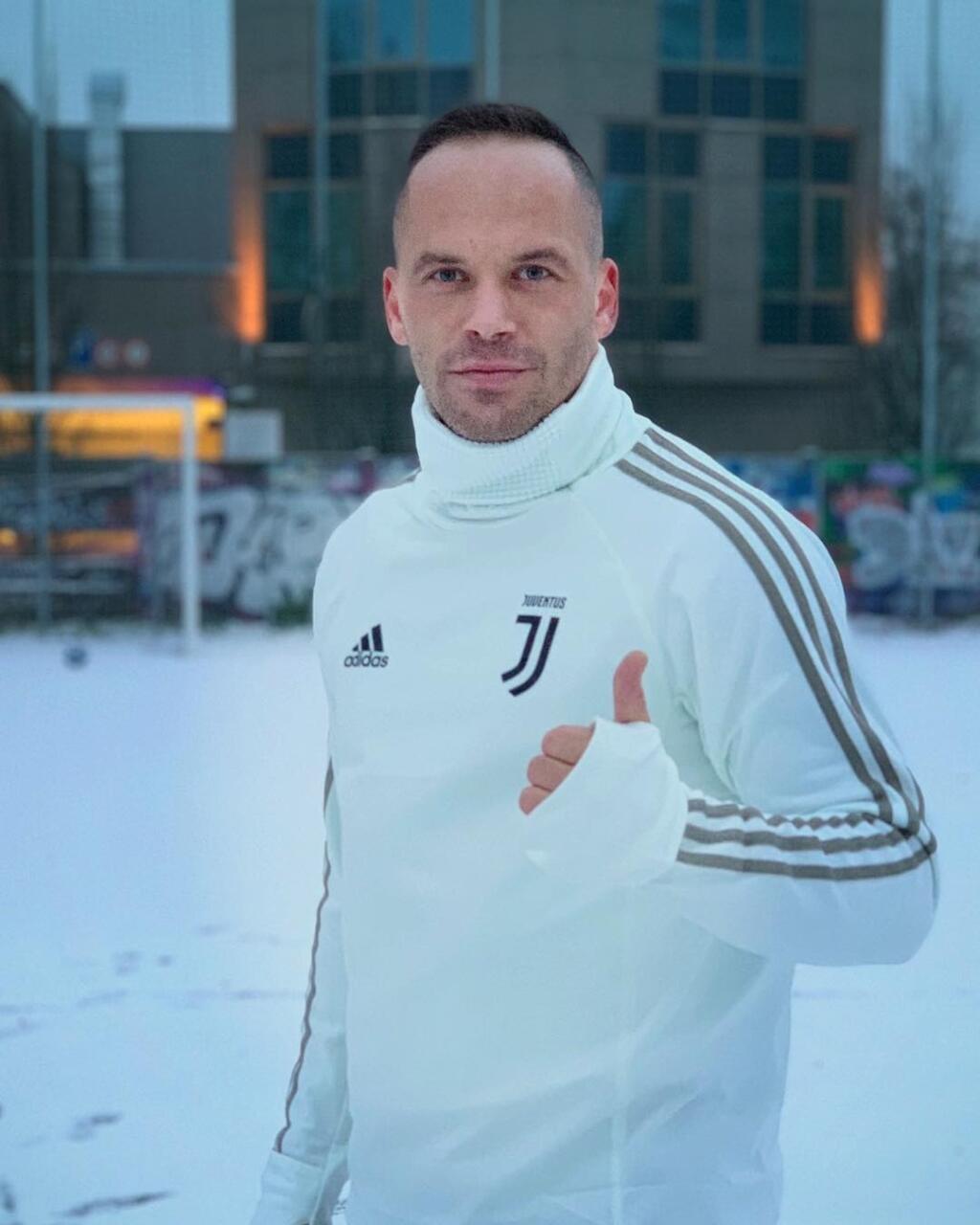 Aj po skončení hokejovej kariéry sa Pašek udržiaval v kondícii športom.