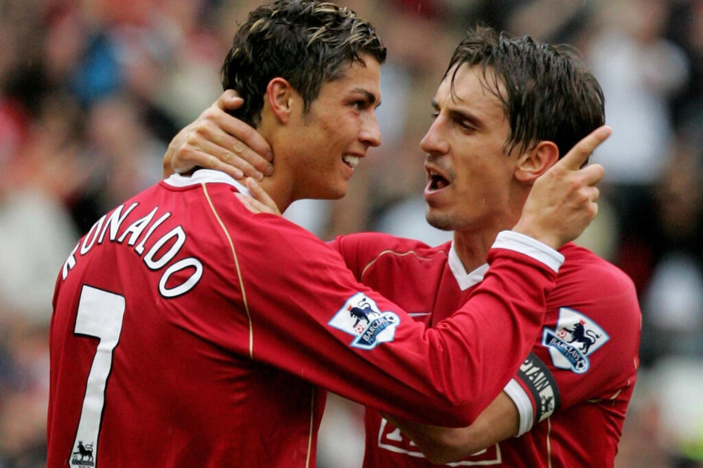 Gary Neville si za Manchester United zahral aj s Ronaldom.