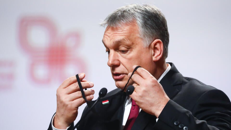 Maďarsko ako prvé v Európe obišlo Európsku liekovú agentúru (EMA) a schválilo ako čínsky Sinovac, tak aj ruského Sputnika,