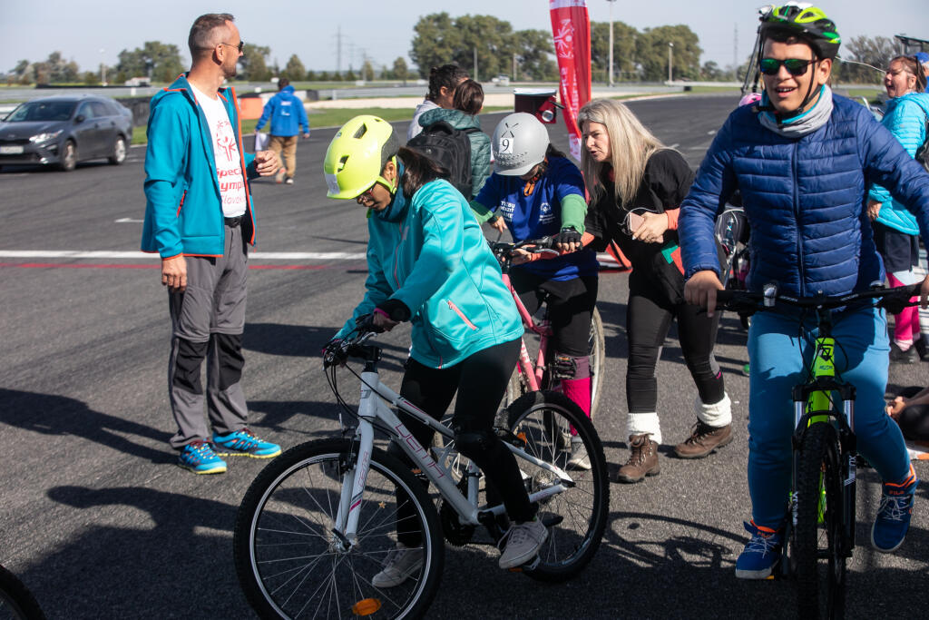 Na okruhu Slovakia Ring sa konal cyklistický šampionát organizácie Špeciálnych olympiád Slovensko, ktorá združuje deti a športovcov s intelektuálnym znevýhodnením.