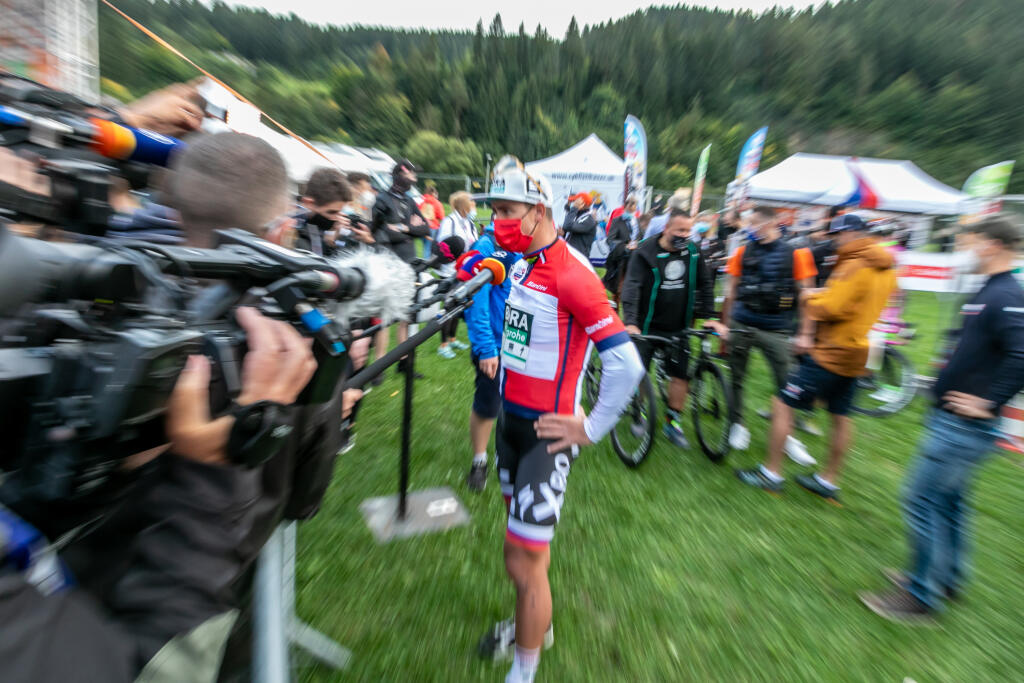 Na snímke je Peter Sagan počas druhej etapy cyklistických pretekov Okolo Slovenska s cieľom v Dolnom Kubíne.