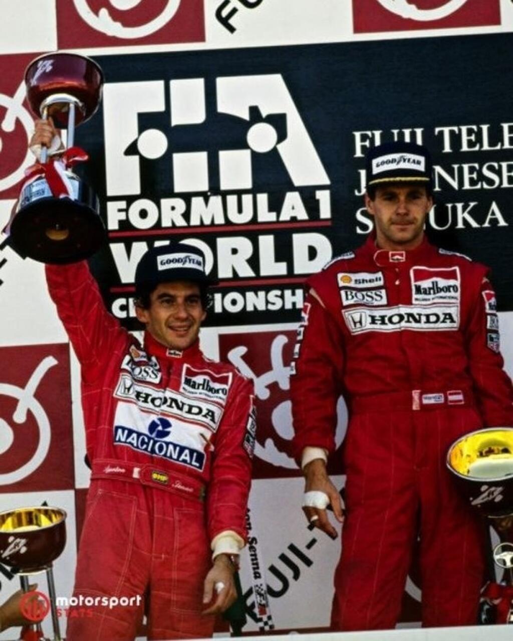 Gerhard Berger s Ayrtonom Sennom.