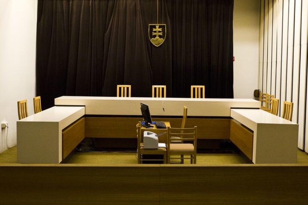 Odložiť exekúciu alebo vyhlásiť osobný bankrot?