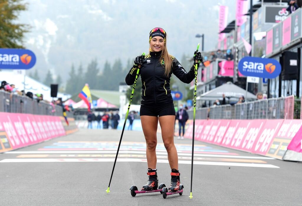 Sexi Talianka to vie aj na kolieskových lyžiach.