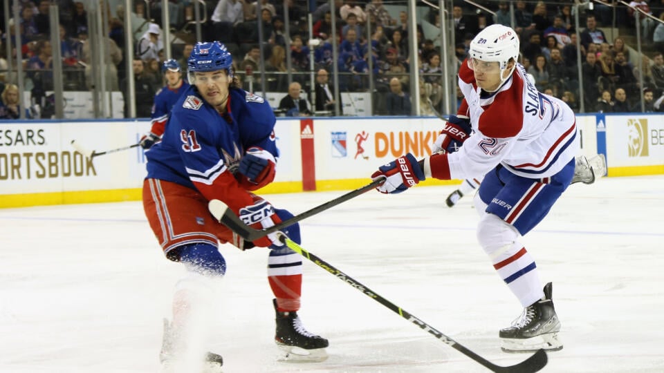 Juraj Slafkovský proti New Yorku Rangers.