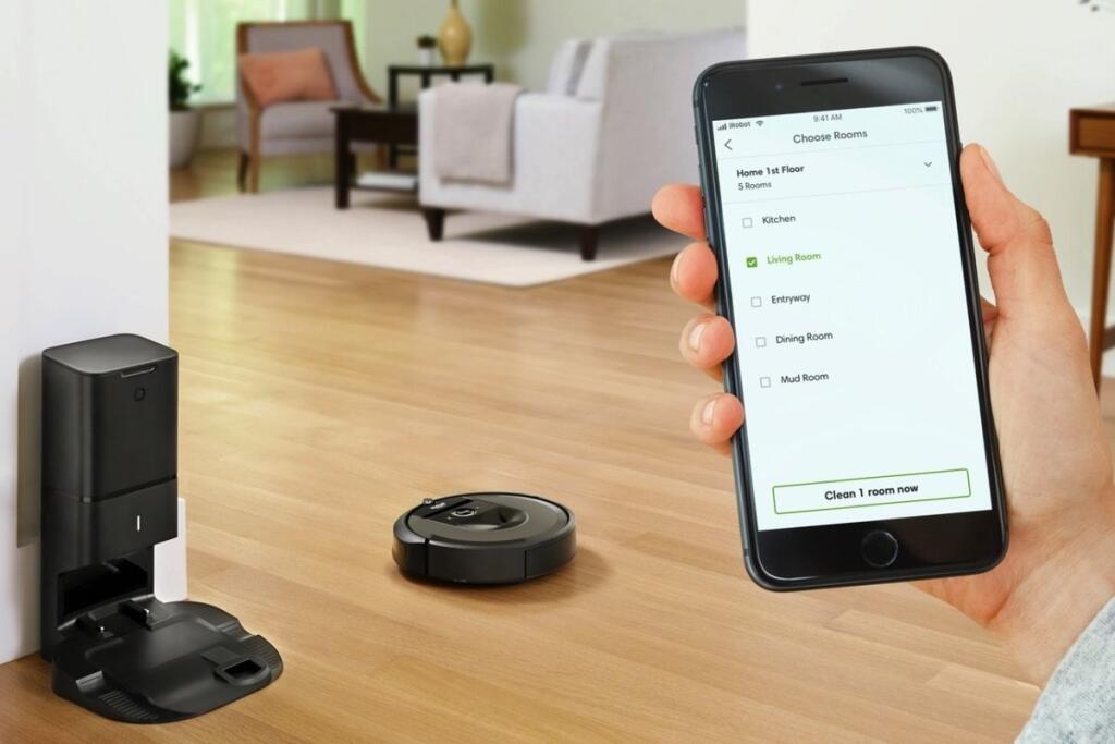 Nová Roomba sa už bude vedieť po vysávaní aj sama vyprázdniť