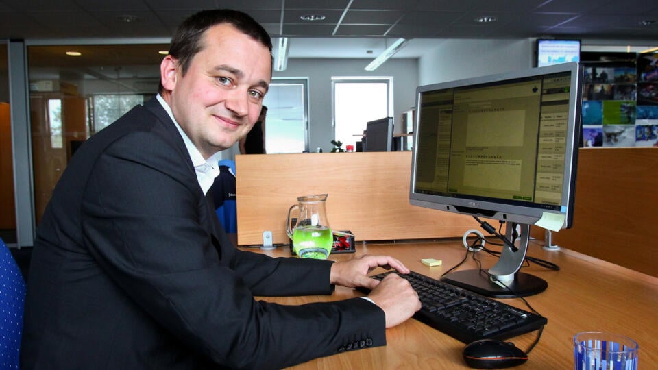 Na snimke generalny riaditel zdravotnej poistovne Dovera Martin Kultan pocas online rozhovoru s citatelmi portalu PLUSKA.SK