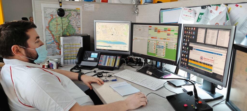 PREŤAŽENÉ LINKY
Operátori často
suplujú infolinky
aj ambulantných
lekárov. Počas prvej
vlny pandémie boli
zahltení množstvom
otázok týkajúcich sa
prejavov covidu.