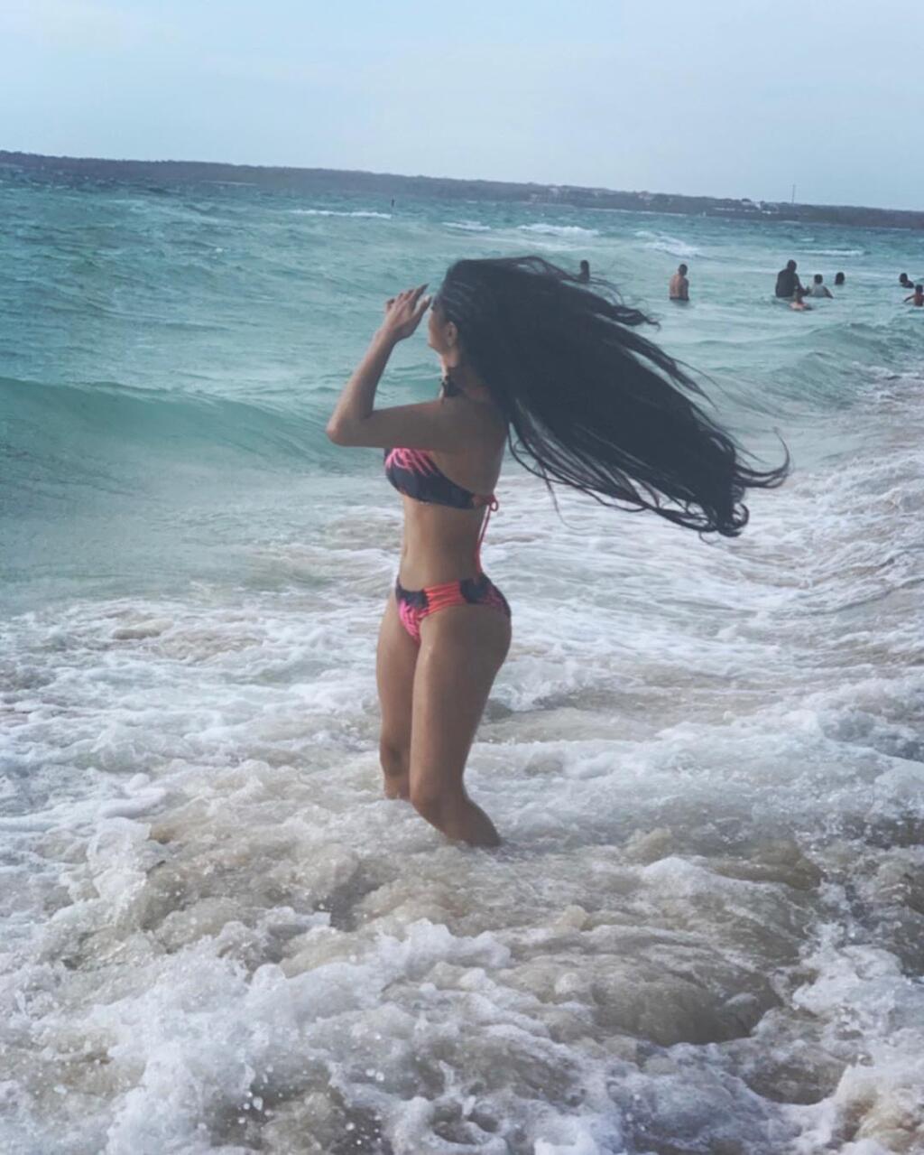 To, že Valeria nemá s vyzliekaním problém, dokazuje sexi fanúšička pravidelne. Na instagrame nemá problém predviesť, čo skrýva v spodnej bielizni a na dráždivých fotkách sa vynímajú najmä jej obrovské prsia.