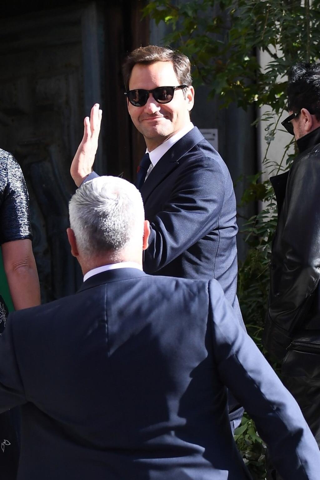 Roger Federer bol vo výbornej nálade a zdravil sa so všetkými, koho poznal aj nepoznal.