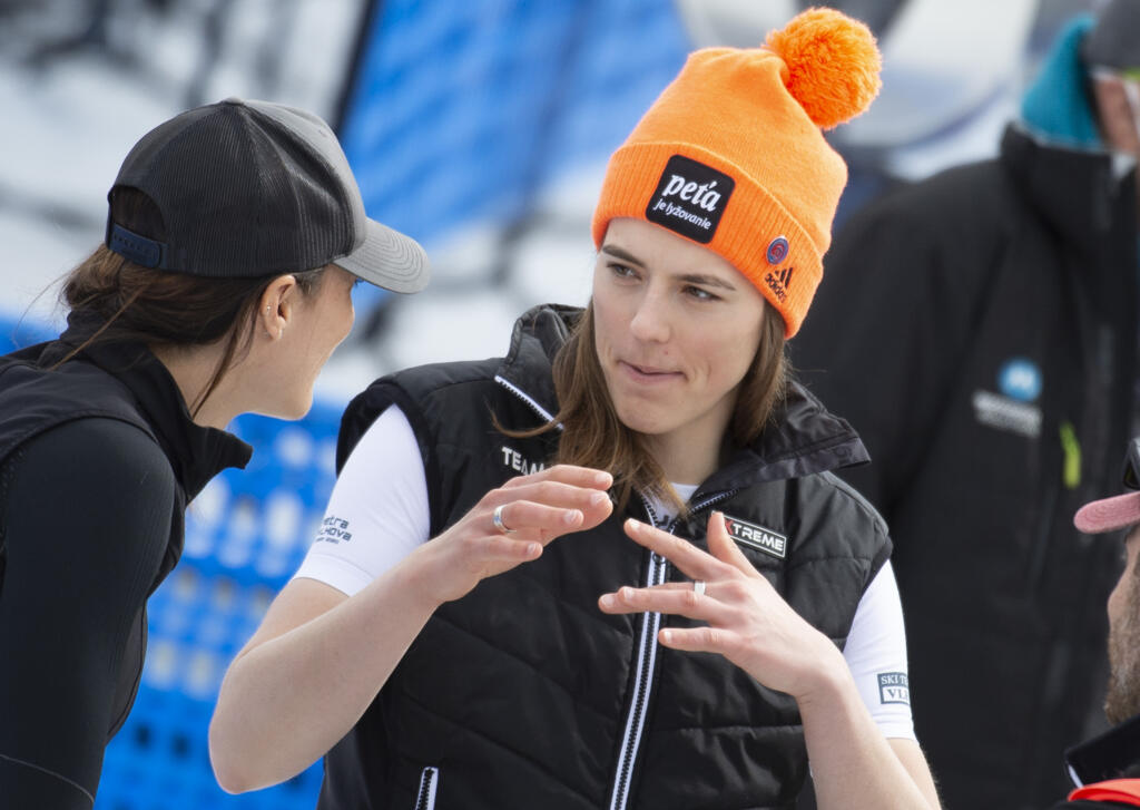 Najviac si Petra zarobila vlani, keď získala veľký krištáľový glóbus. Ani 430 634 eur jej však nestačilo na prvenstvo v zárobkoch. Vtedy ju predbehla Lara Gutová-Behramiová.