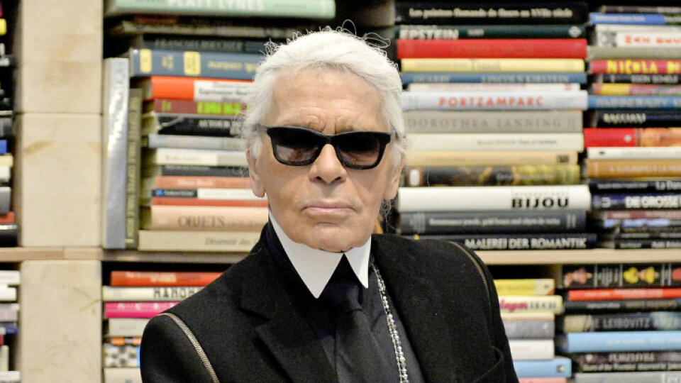 Nie iba móda. Karl Lagerfeld fotil aj vydával knihy.