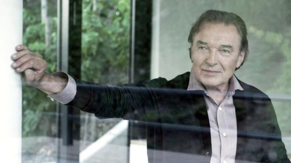 Spevácka legenda Karel Gott zostane navždy v našich srdciach.