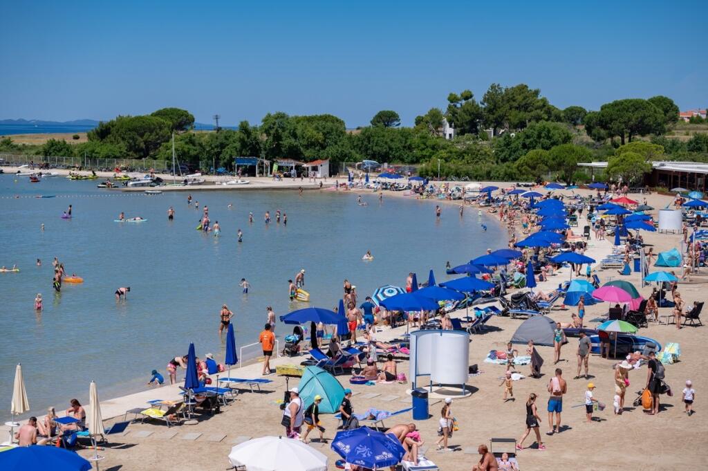 Na snímke letná dovolenková sezóna v Chorvátsku na začiatku júla 2023.