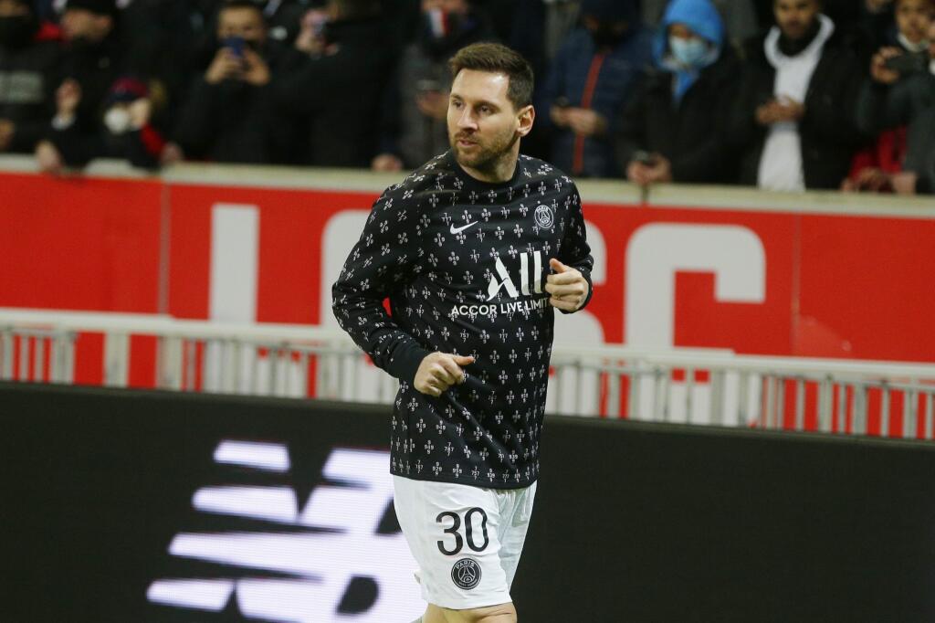 Messi sa v aktuálnej sezóne v drese PSG solídne rozstrieľal, no Francúzom prekáža, že príliš často sedí vo svojom lietadle a labzuje po svete.