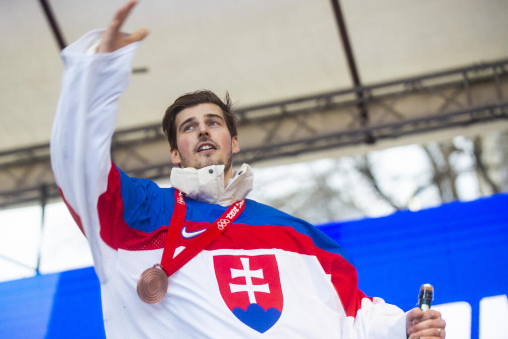 Patrik Rybár - Skalica
Pôvodne išiel Rybár na ZOH v pozícii trojky, no veľmi rýchlo sa prepracoval na pozíciu jednotky. Od druhej tretiny zápasu so Švédskom do bránky už nikoho nepustil a dostal aj do najlepšej zostavy olympiády.