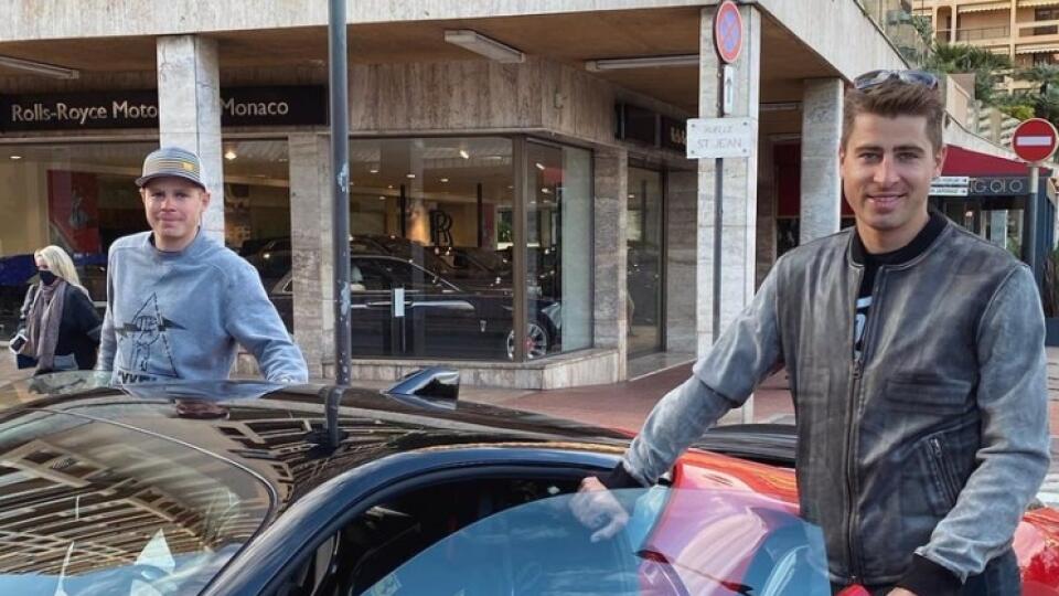 Peter Sagan a jeho brat si užívajú luxus v Monaku