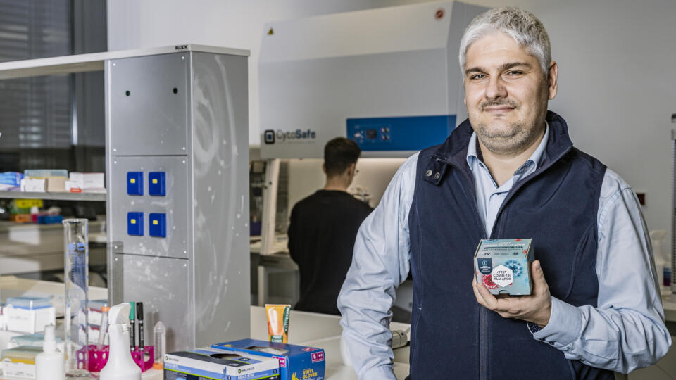 Na snímke biochemik a CEO spoločnosti MultiplexDX Pavol Čekan.